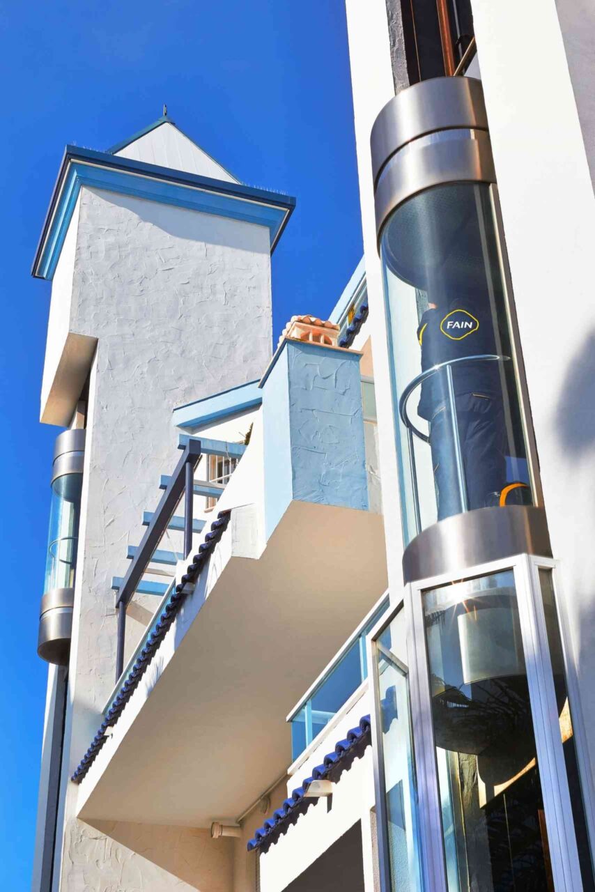 0946-UM-22E-1-1-scaled-e1634298579211