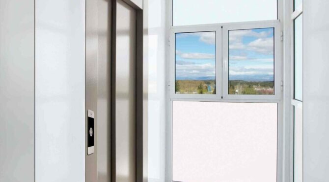 1255-VIENE-DE-LA-0707-1-scaled-e1634210272485