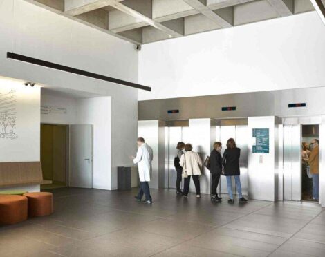 0837-UM-221-e1634643620253