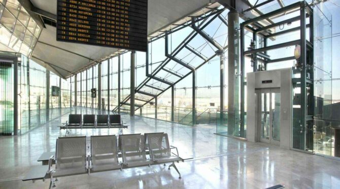 Aeropuerto-Valencia-3-e1635236349377