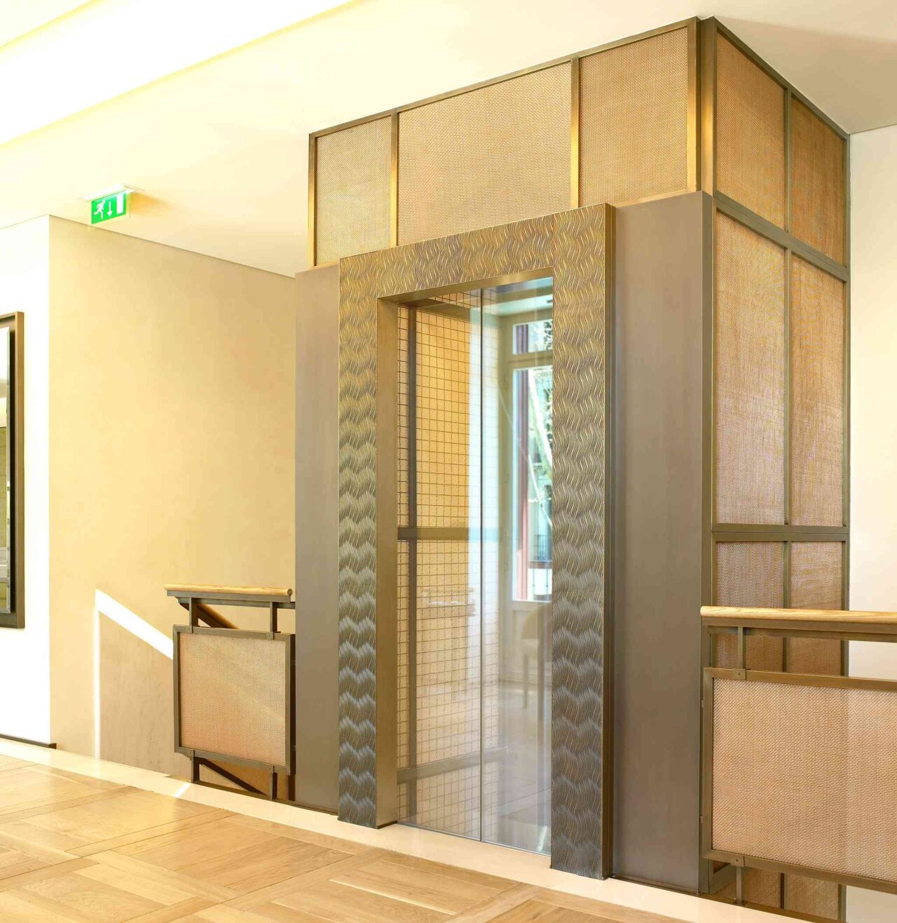 Ascensor-tienda-Cartier-2-e1635937427185