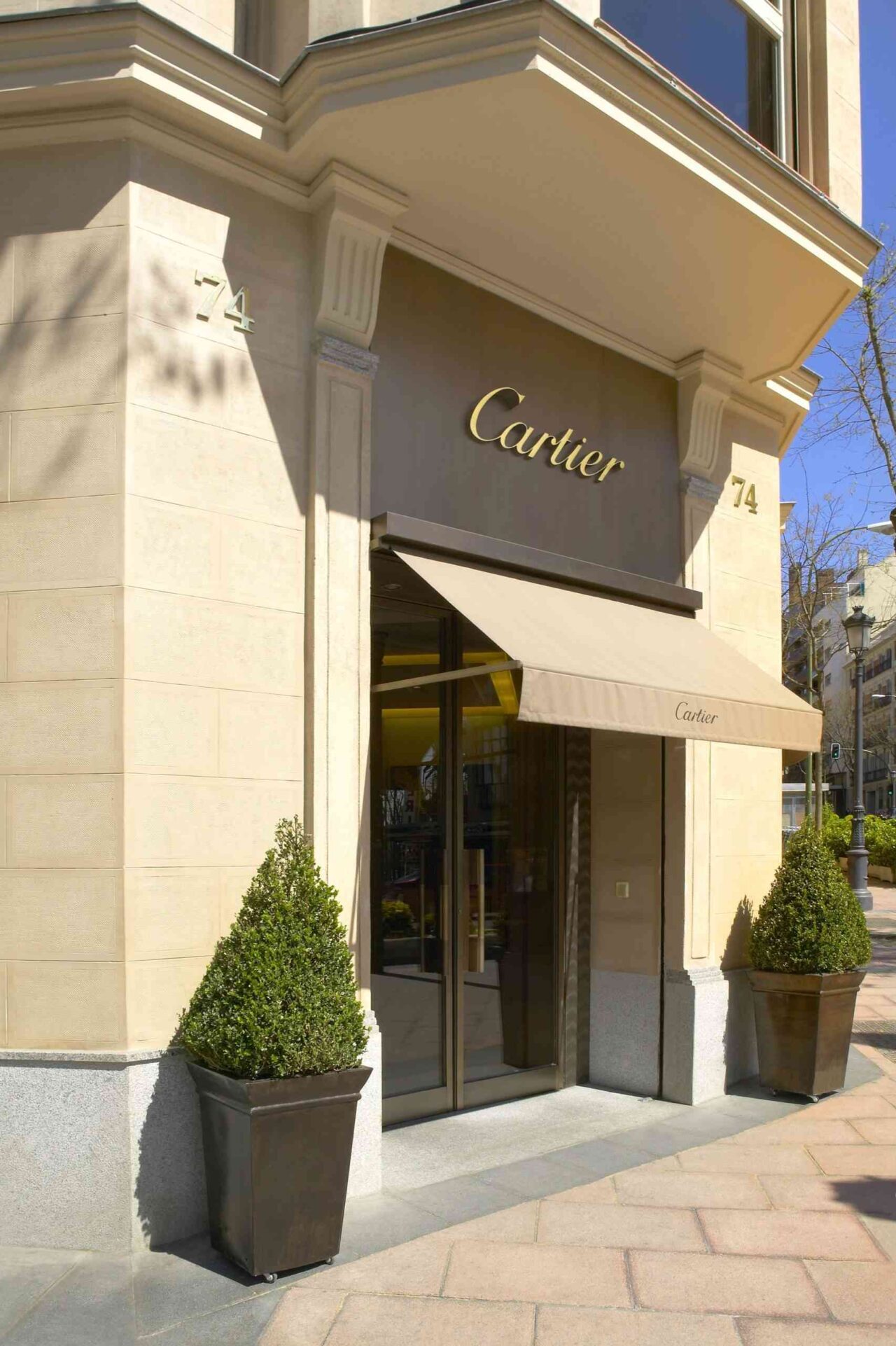 Tienda-Cartier-1-scaled-e1635937411417