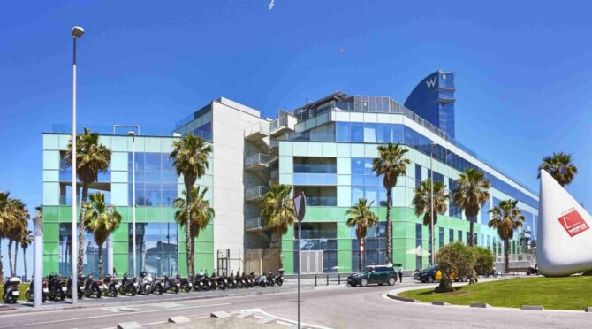 1281-DESIGUAL-BARCELONA-1-scaled-e1635935089314