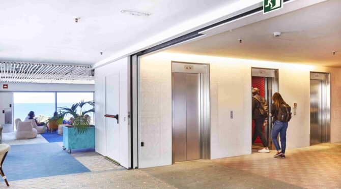 1282-DESIGUAL-BARCELONA-1-scaled-e1635935027869