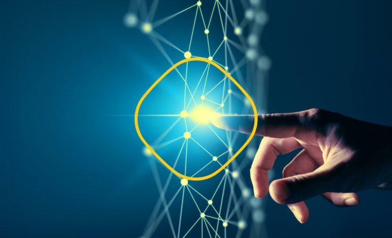 FAIN-Servicios-digitales-pantalla-de-superficie